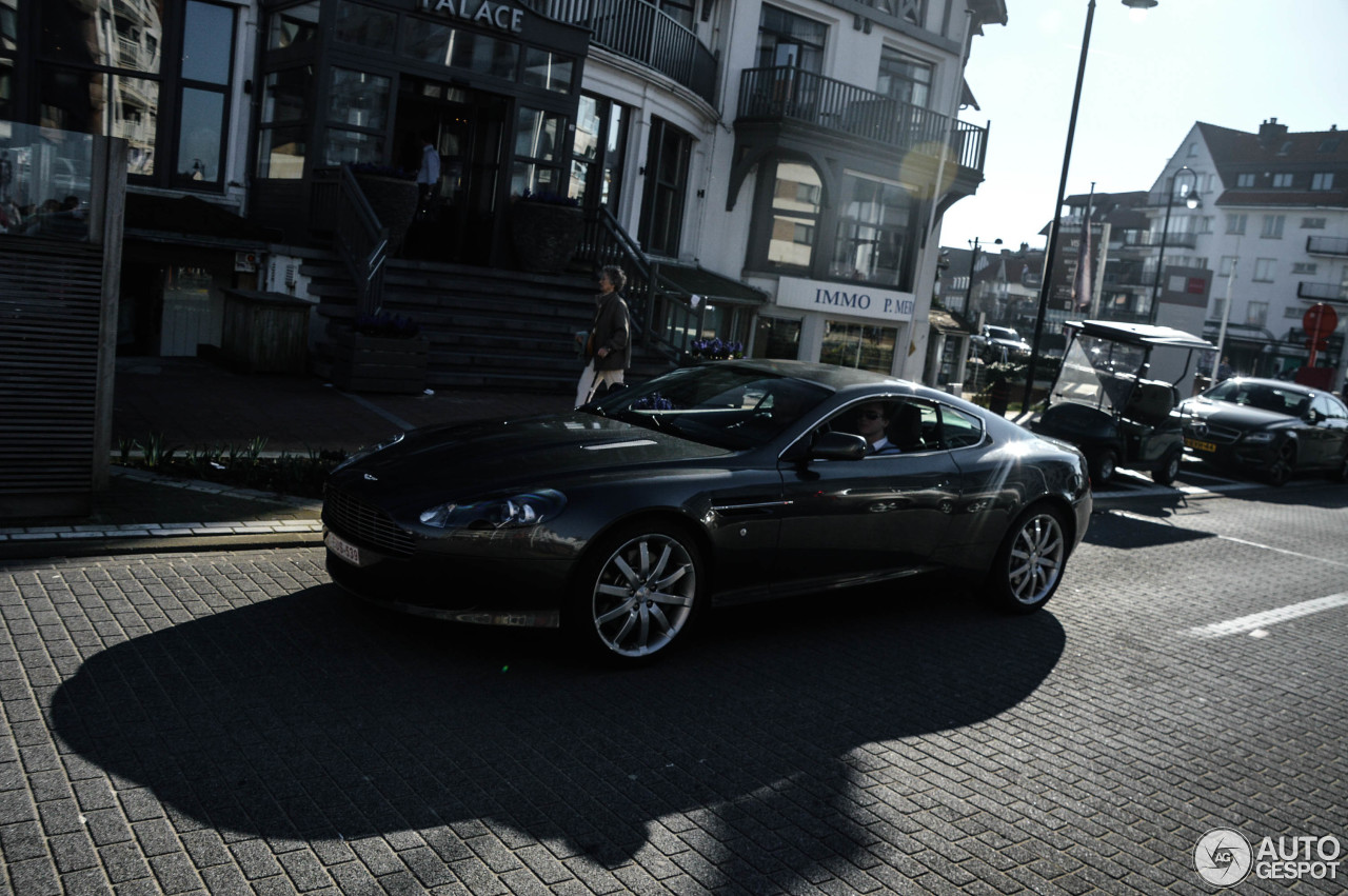 Aston Martin DB9