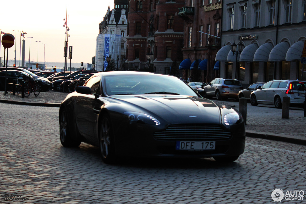 Aston Martin V8 Vantage