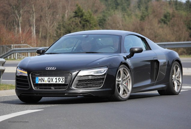 Audi R8 V10 Plus 2013