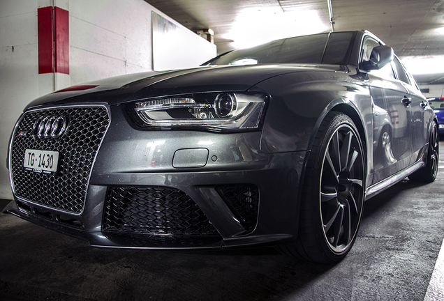 Audi RS4 Avant B8