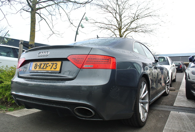 Audi RS5 B8 2012