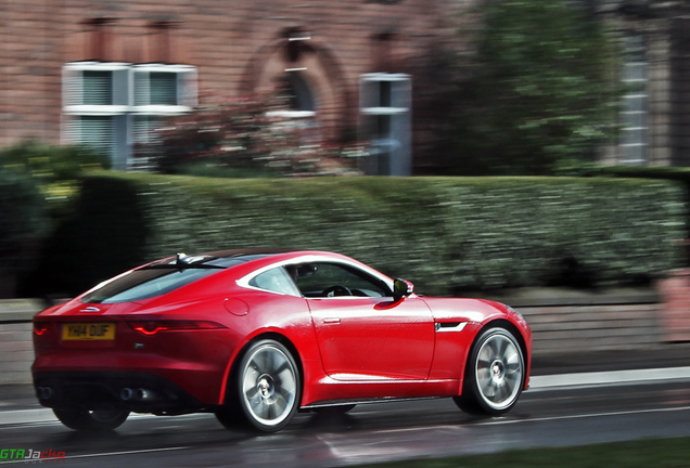 Jaguar F-TYPE R Coupé