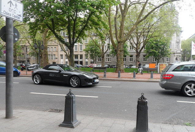 Jaguar F-TYPE S Convertible