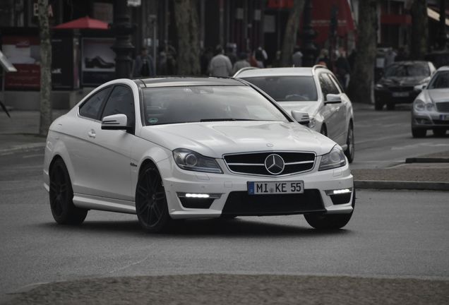 Mercedes-Benz C 63 AMG Coupé