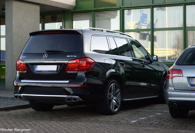 Mercedes-Benz GL 63 AMG X166