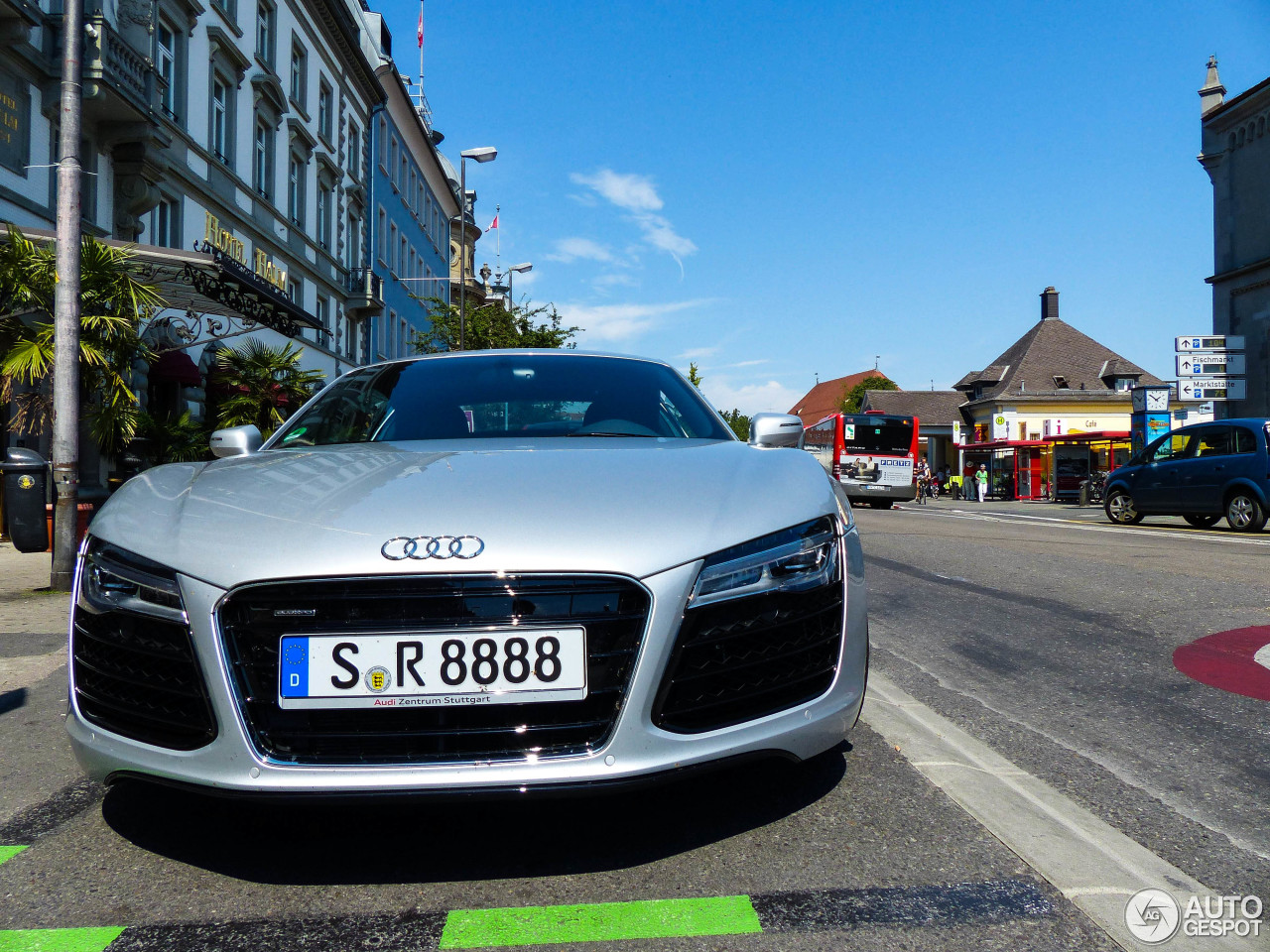 Audi R8 2013