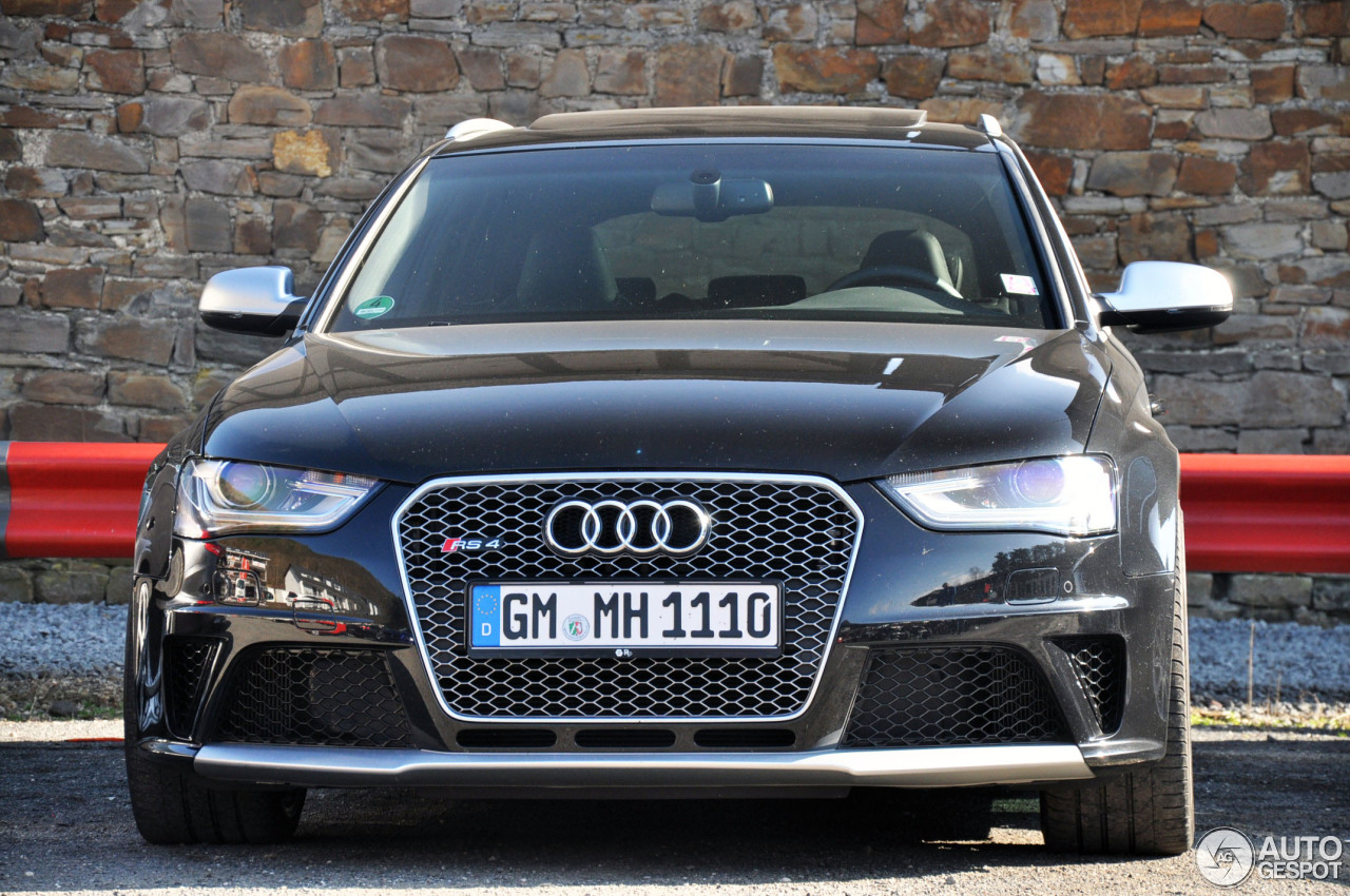 Audi RS4 Avant B8