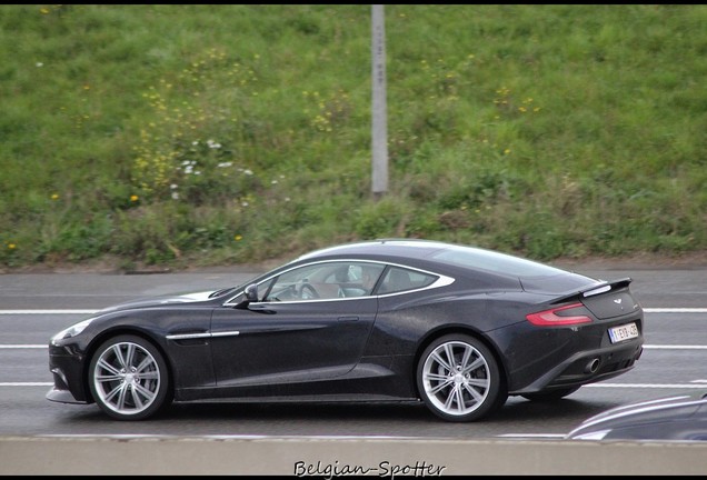 Aston Martin Vanquish 2013