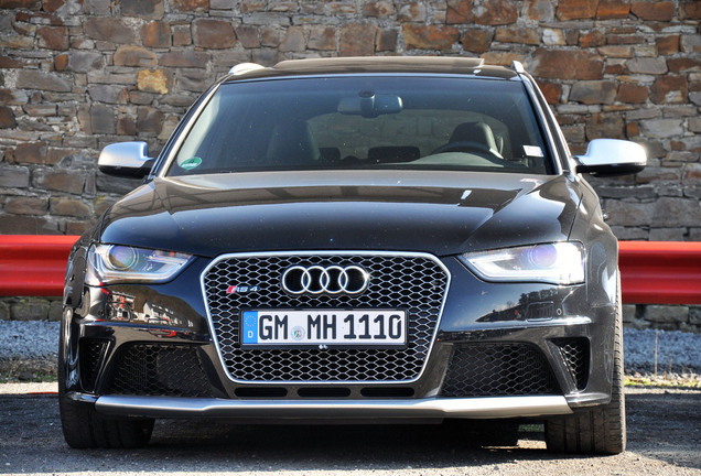 Audi RS4 Avant B8