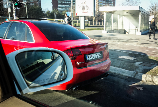 Audi RS4 Sedan