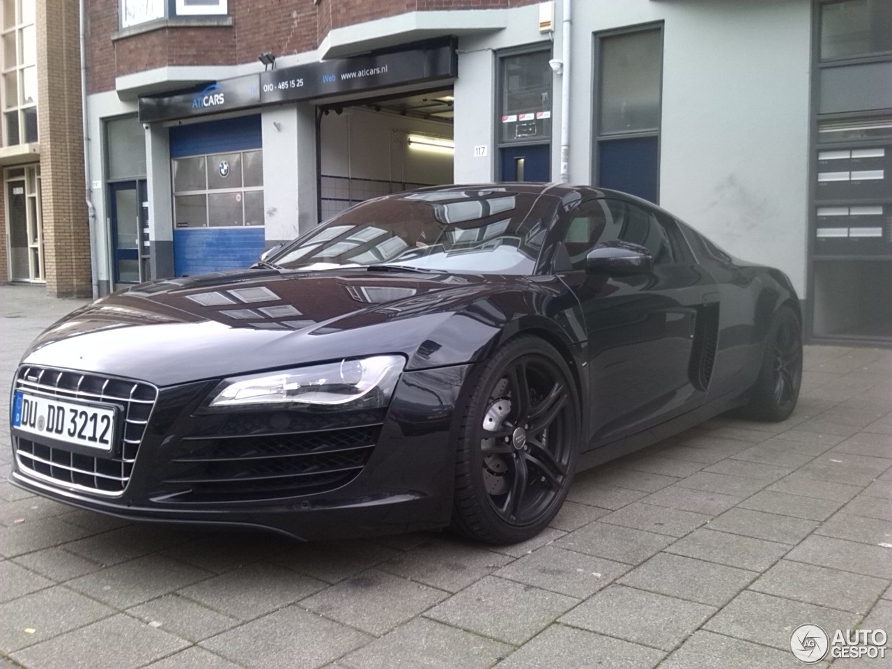 Audi R8