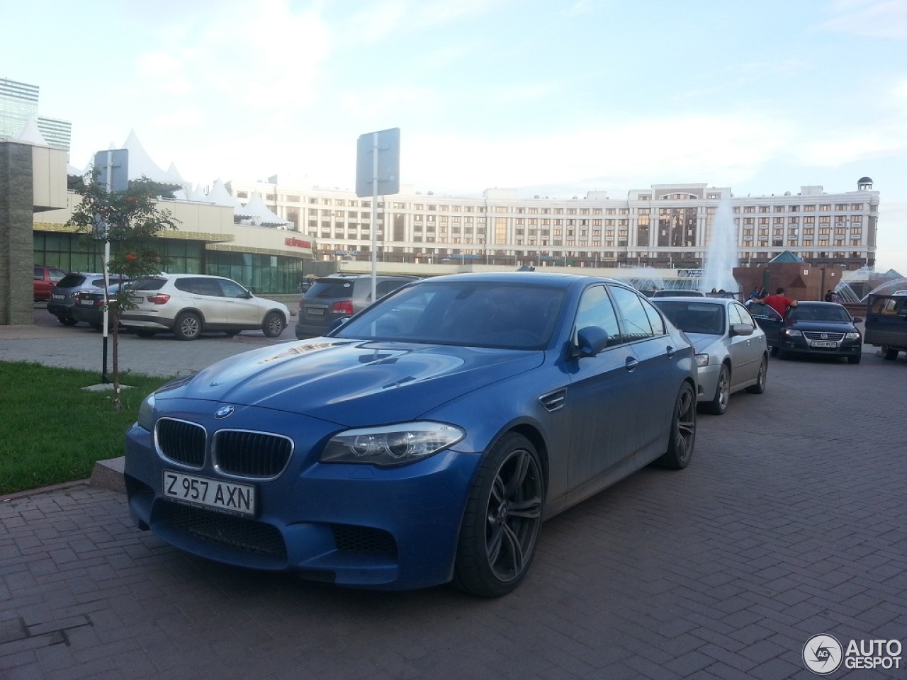 BMW M5 F10 2011