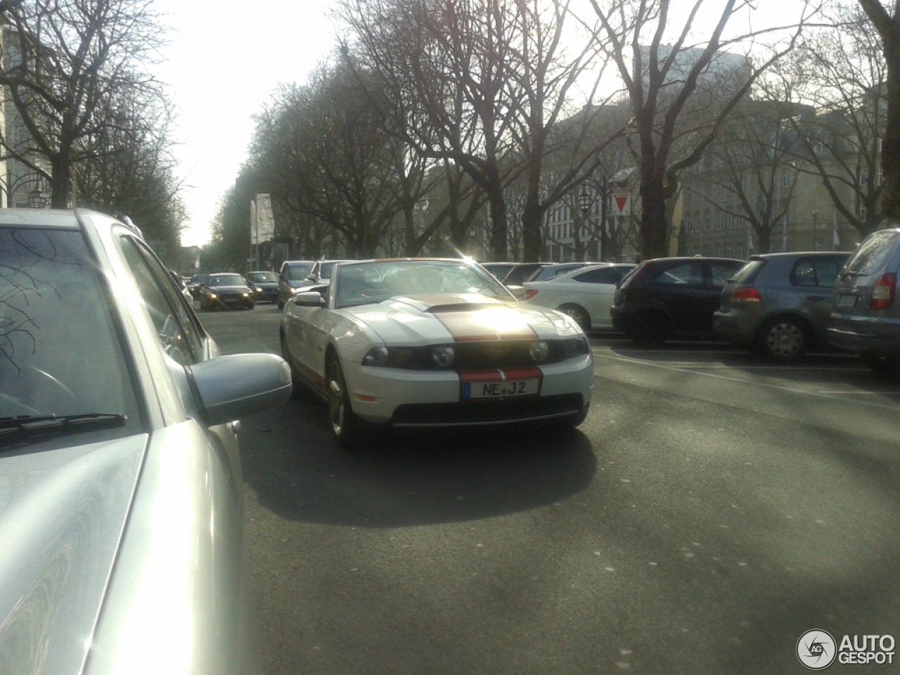 Ford Mustang GT Convertible 2011