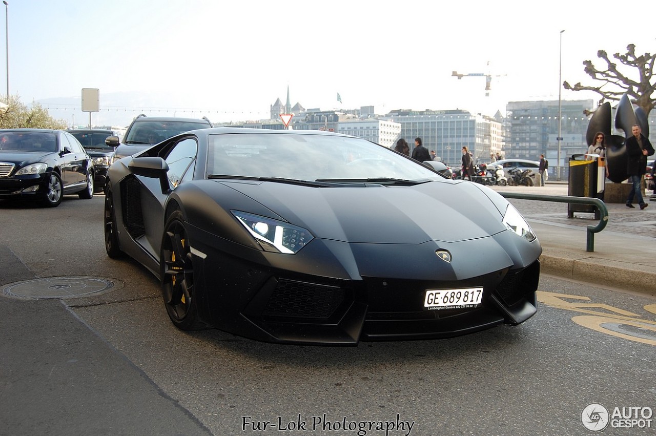 Lamborghini Aventador LP700-4