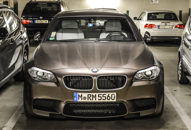 BMW M5 F10 2011