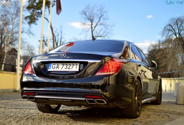 Mercedes-Benz S 63 AMG V222