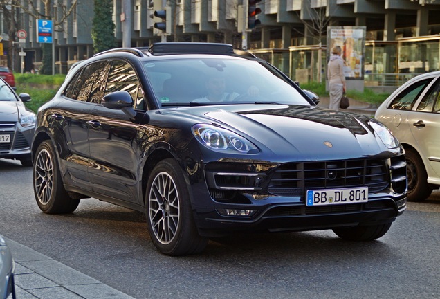 Porsche 95B Macan Turbo