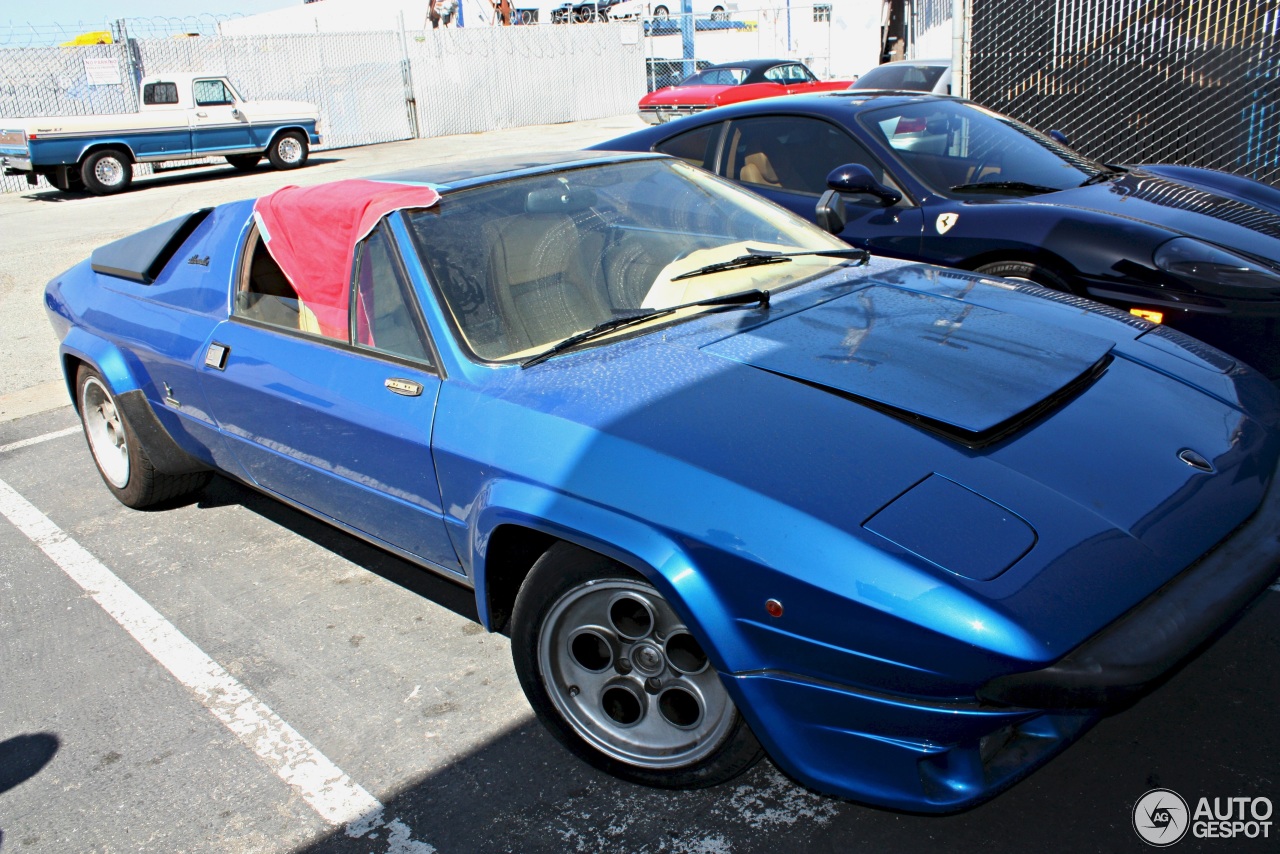 Lamborghini Silhouette P300: The forgotten bull that still roams