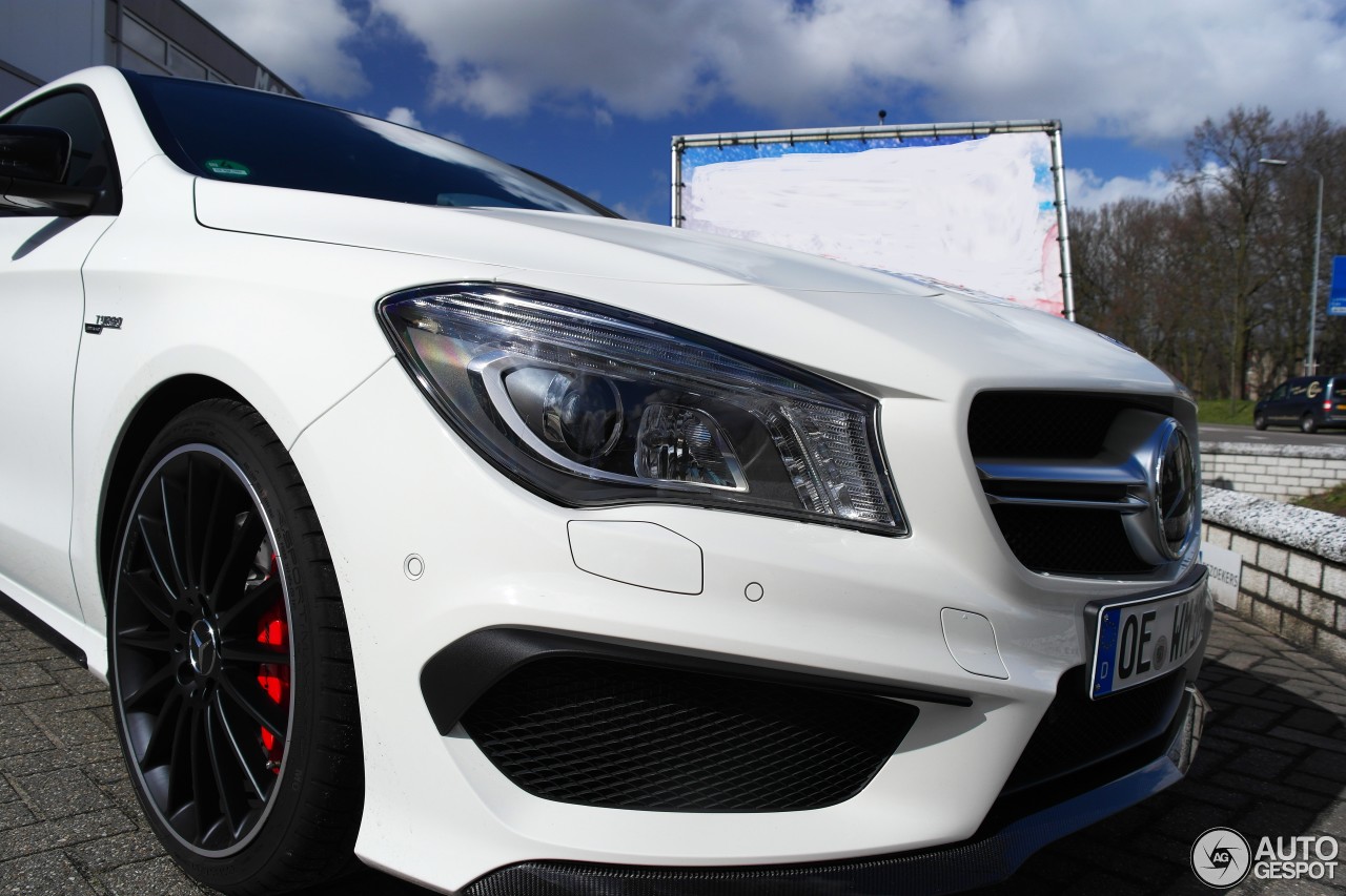 Mercedes-Benz CLA 45 AMG C117