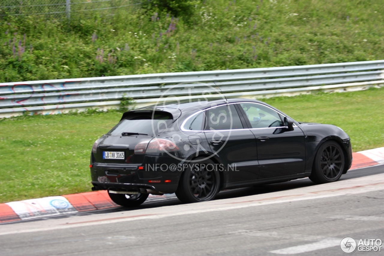 Porsche 95B Macan Turbo