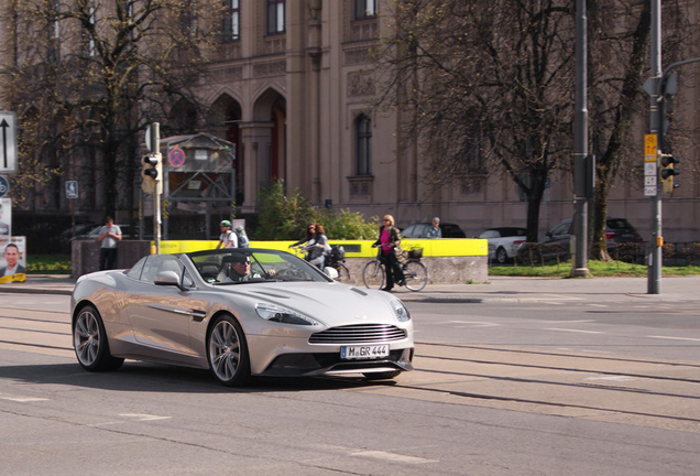 Aston Martin Vanquish Volante