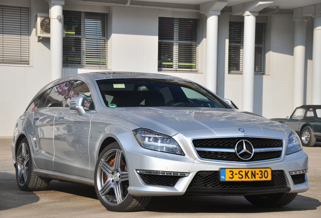 Mercedes-Benz CLS 63 AMG X218 Shooting Brake