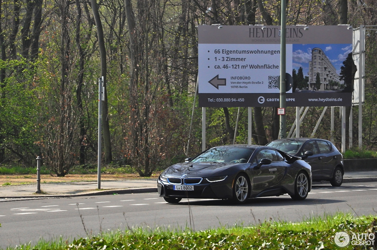 BMW i8