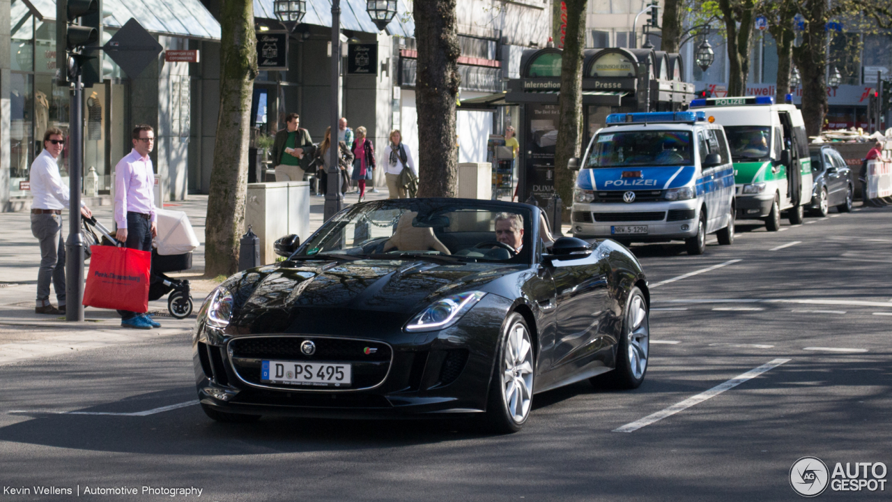 Jaguar F-TYPE S V8 Convertible