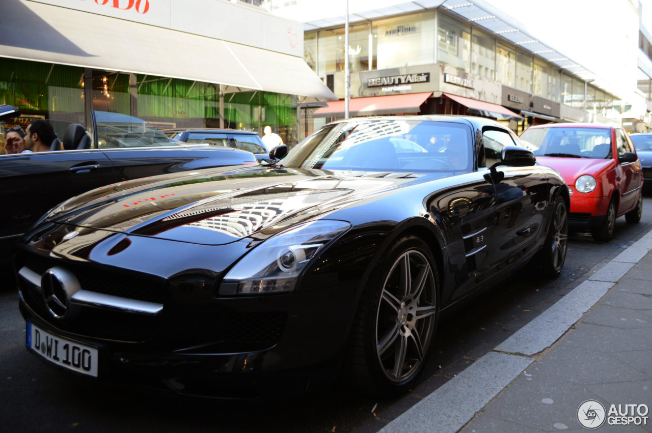 Mercedes-Benz SLS AMG