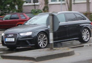 Audi RS4 Avant B8