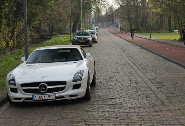 Mercedes-Benz SLS AMG Roadster