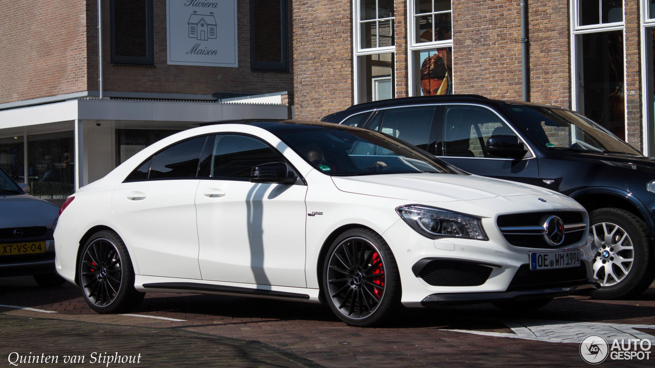 Mercedes-Benz CLA 45 AMG C117