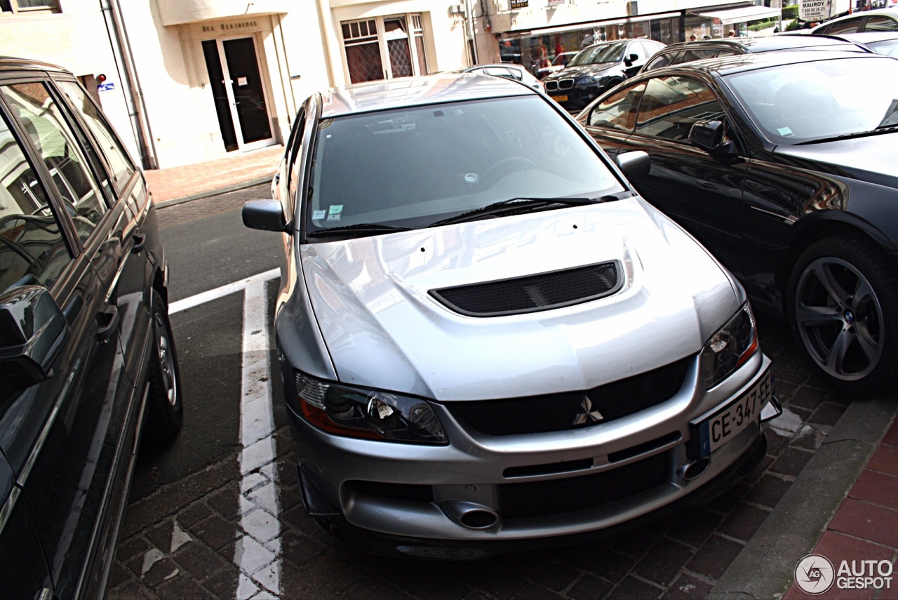 Mitsubishi Lancer Evolution IX