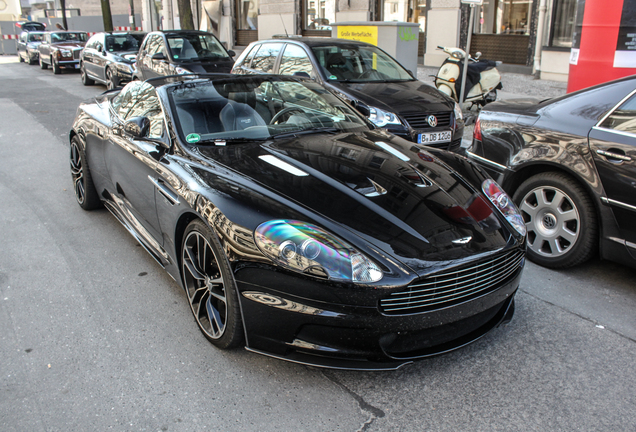 Aston Martin DBS Volante