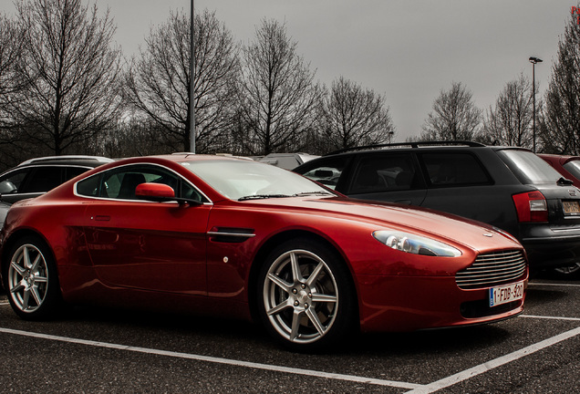 Aston Martin V8 Vantage