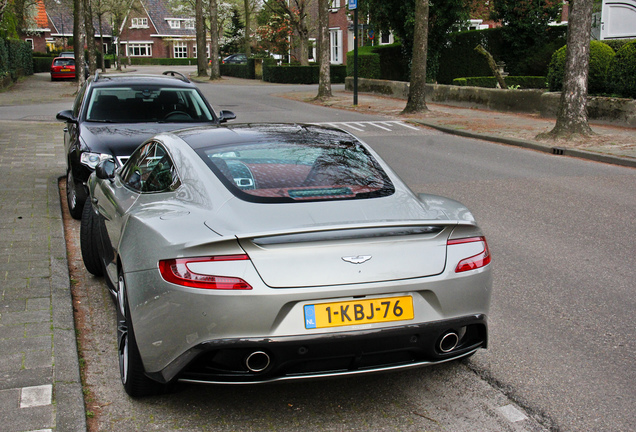 Aston Martin Vanquish 2013