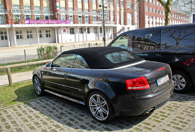 Audi RS4 Cabriolet