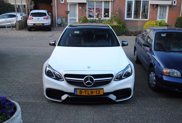 Mercedes-Benz E 63 AMG S W212