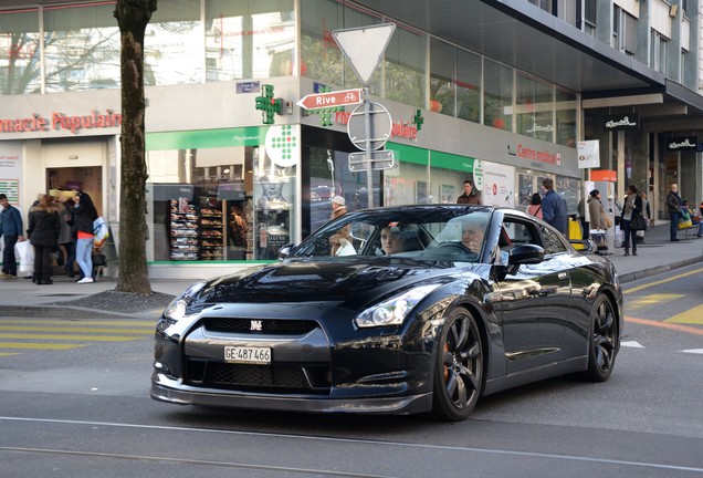 Nissan GT-R