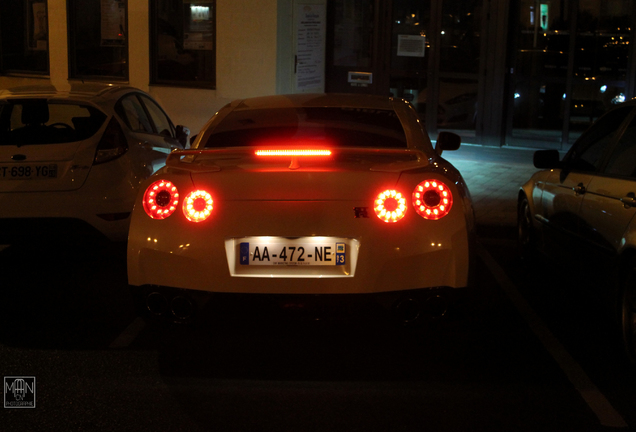 Nissan GT-R