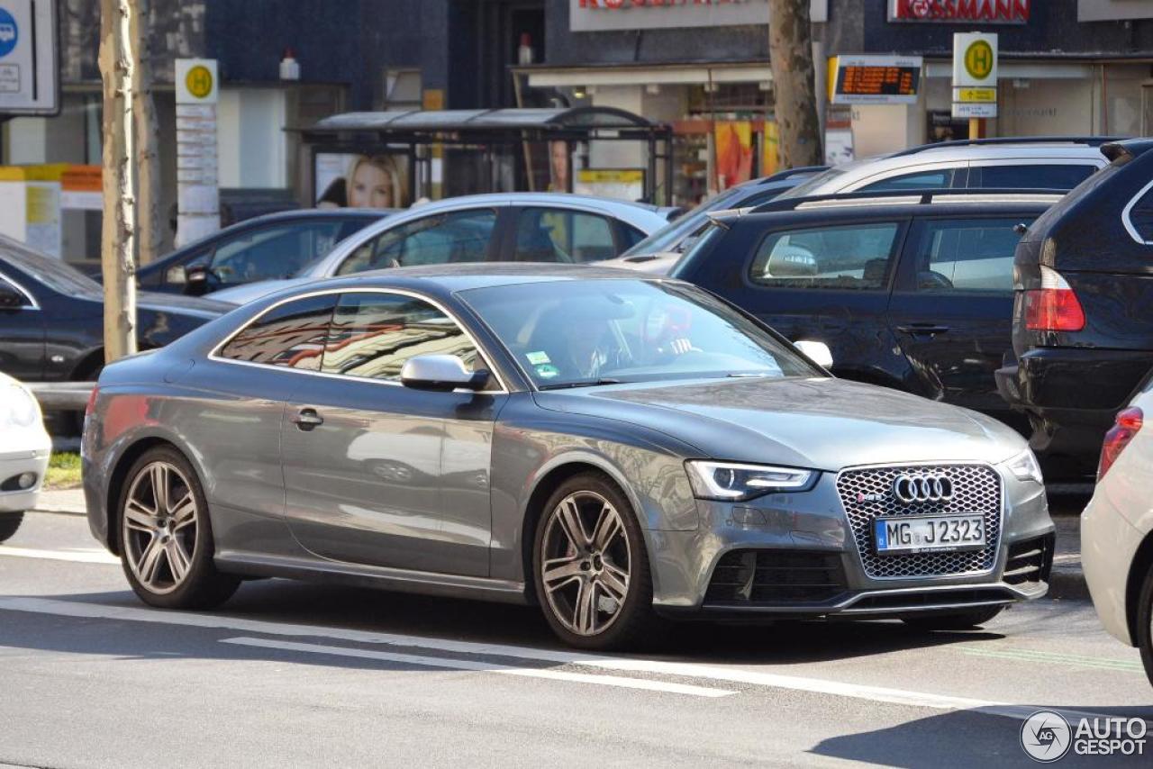 Audi RS5 B8 2012