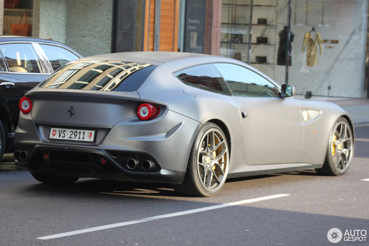 Ferrari FF