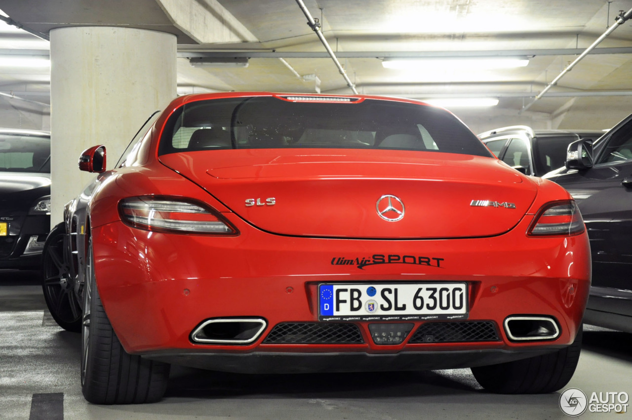 Mercedes-Benz SLS AMG