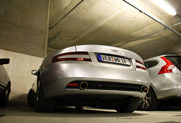 Aston Martin DB9