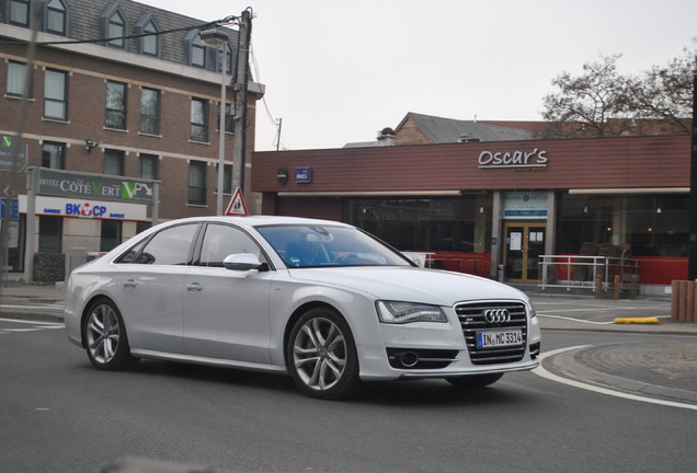 Audi S8 D4