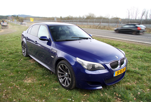 BMW M5 E60 2005