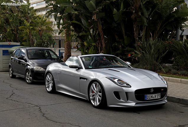 Jaguar F-TYPE S V8 Convertible