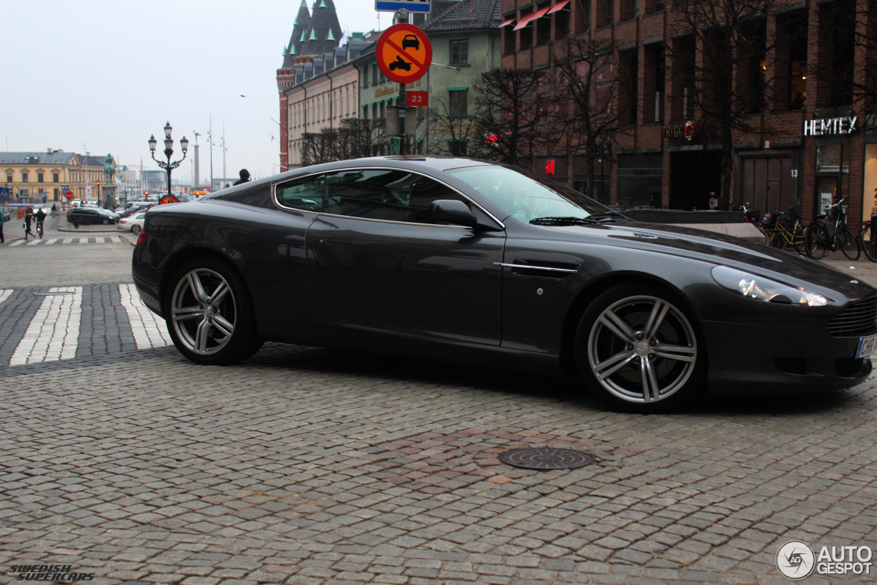 Aston Martin DB9