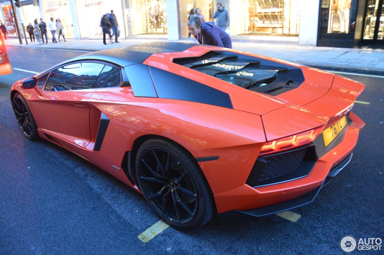 Lamborghini Aventador LP700-4