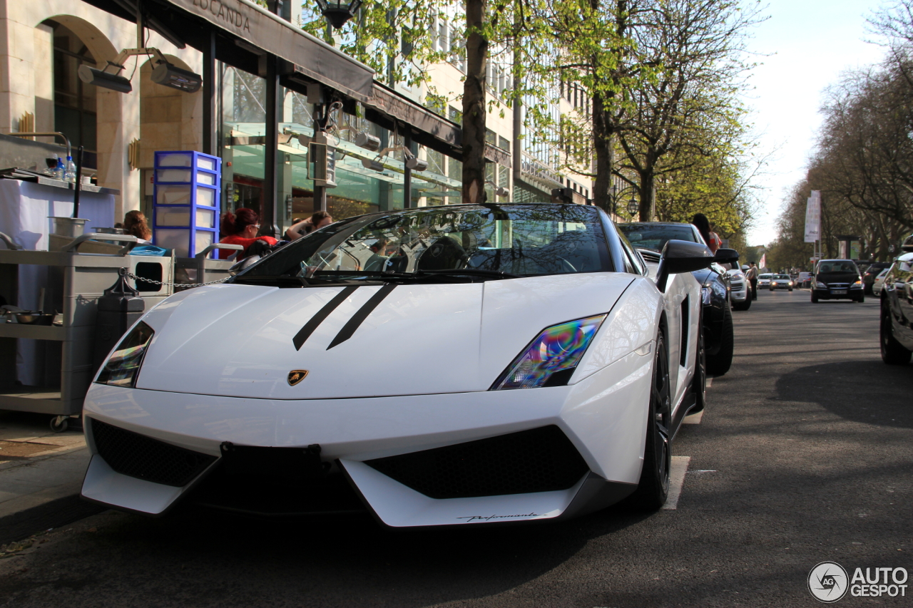 Lamborghini Gallardo LP570-4 Spyder Performante